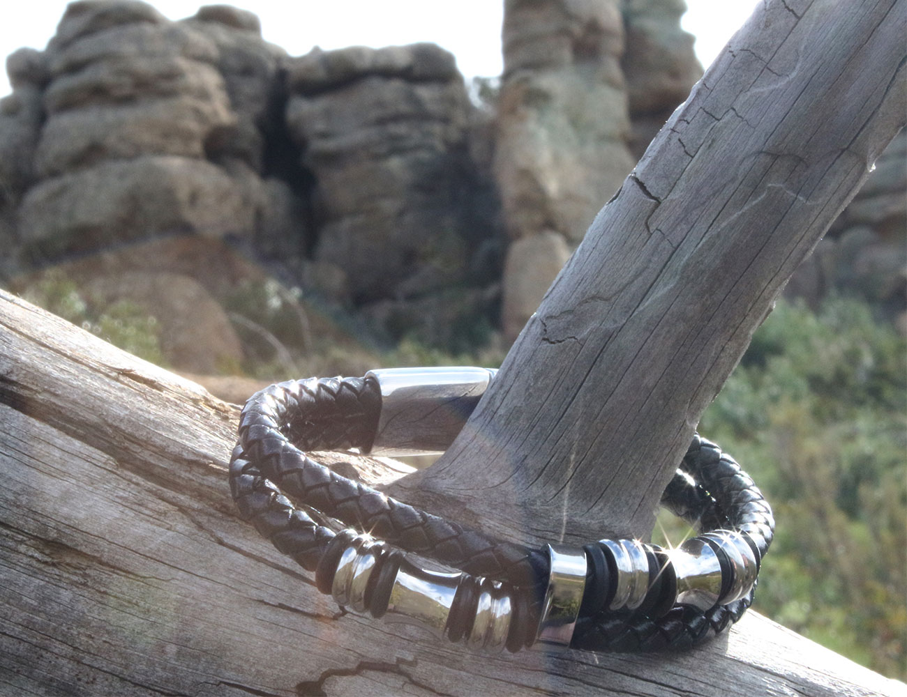 Bracelet lger MORETI pour Homme en cuir..